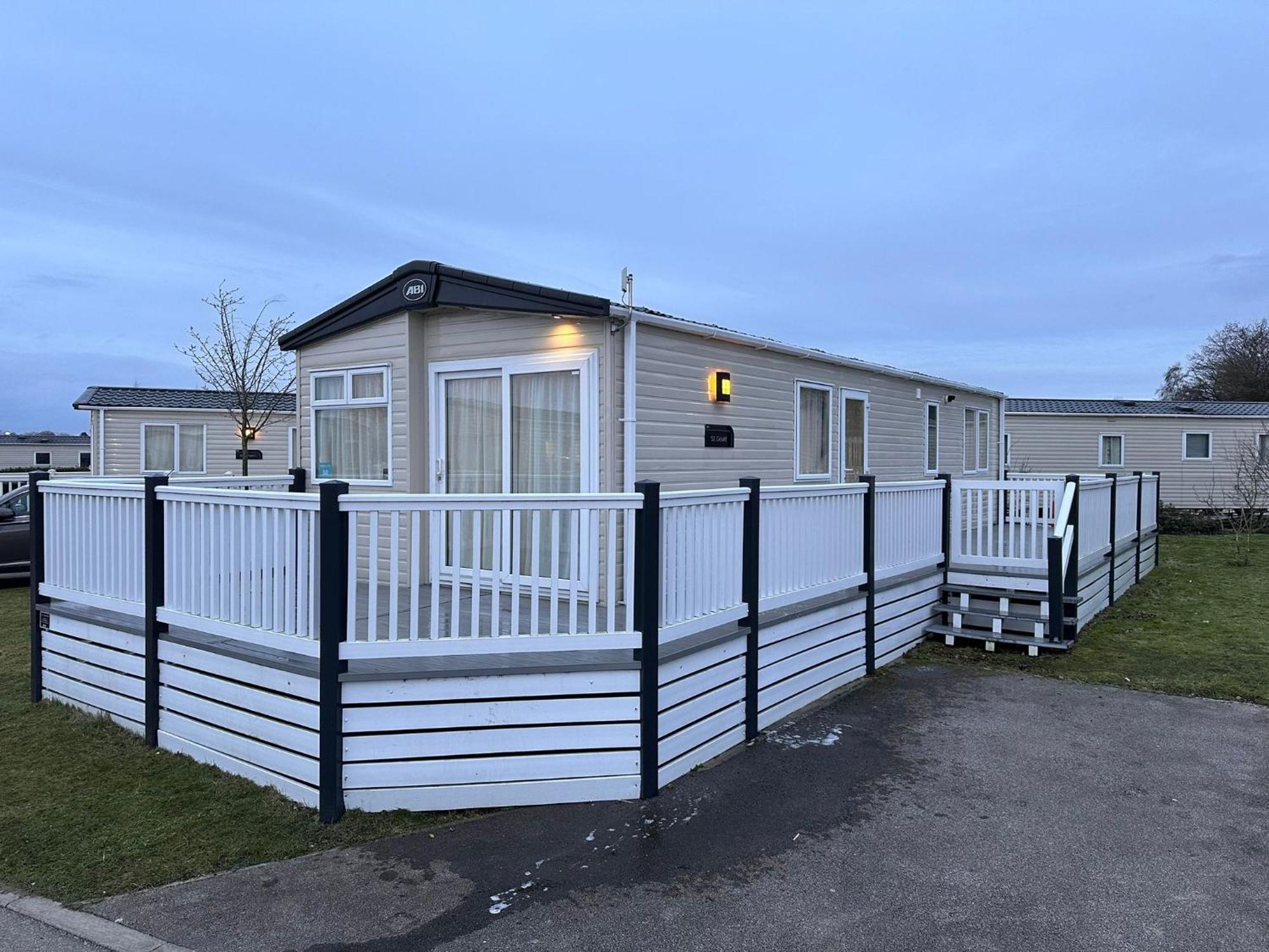 Lakes 6 Berth With Bath * Tattershall